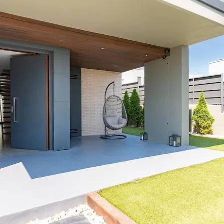 The Orange House, Barcelona, Luxury Holiday home Montgat