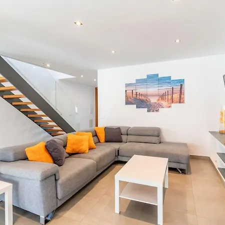 Holiday home The Orange House, Barcelona, Luxury Montgat