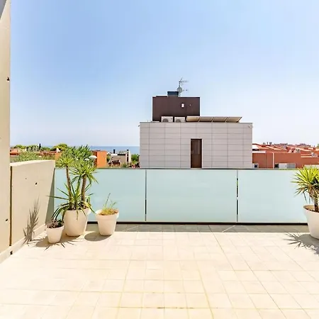 The Orange House, Barcelona, Luxury Montgat