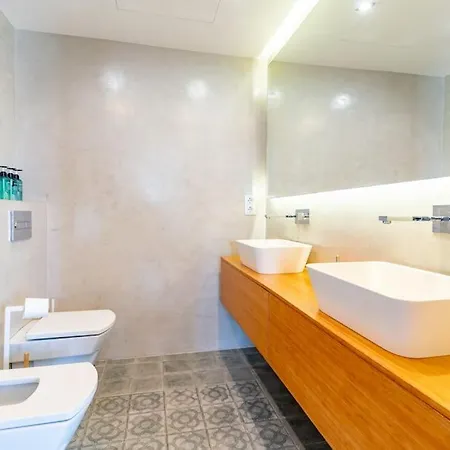 The Orange House, Barcelona, Luxury *