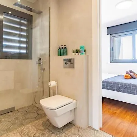 The Orange House, Barcelona, Luxury
