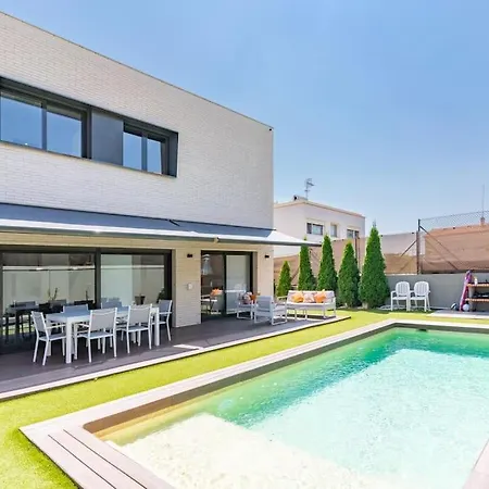 Holiday home The Orange House, Barcelona, Luxury Montgat